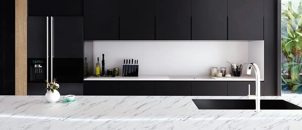 Cuisine moderne rénovée avec services de covering et peinture., alliant élégance et fonctionnalité.